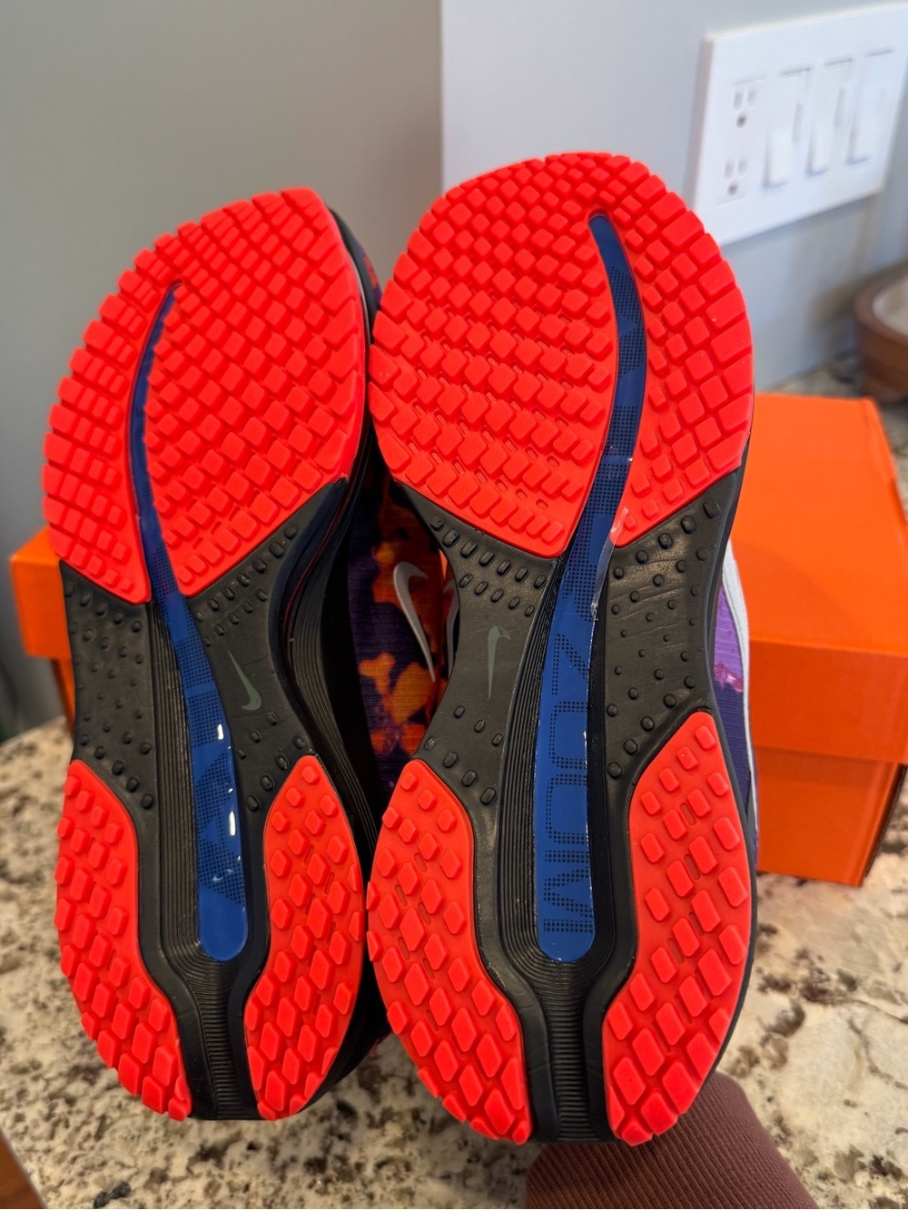 Women’s Pegasus Premium - Picture 3 of 5